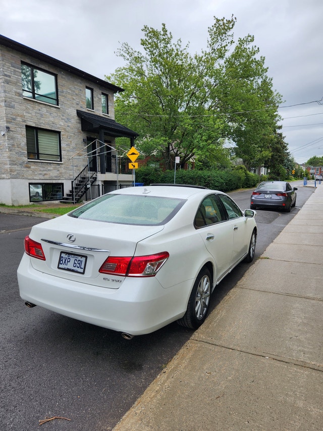 2011 Lexus Es350 — photo 4