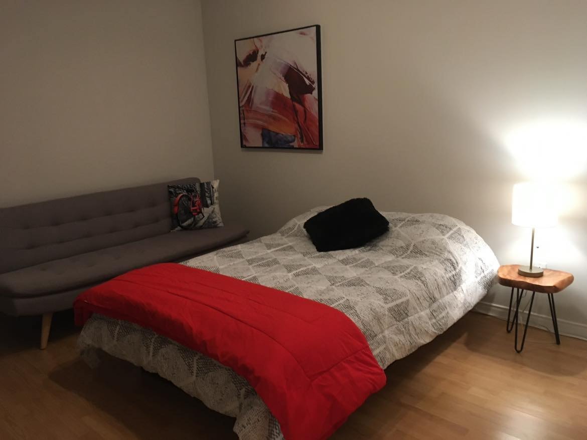 Grande chambre à louer pour étudiant/stagiaire près du Cégep — photo 1
