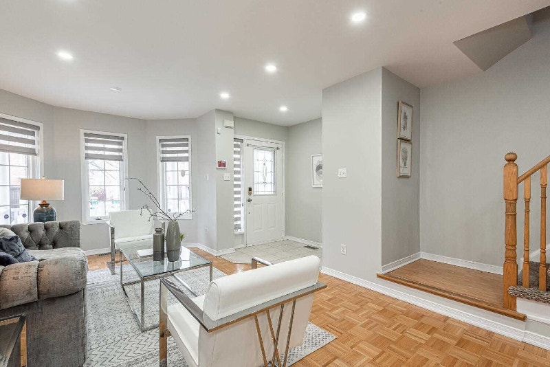 Rent 4Bed 3Bath 2parking Home in BramptonAvailable immediately Long