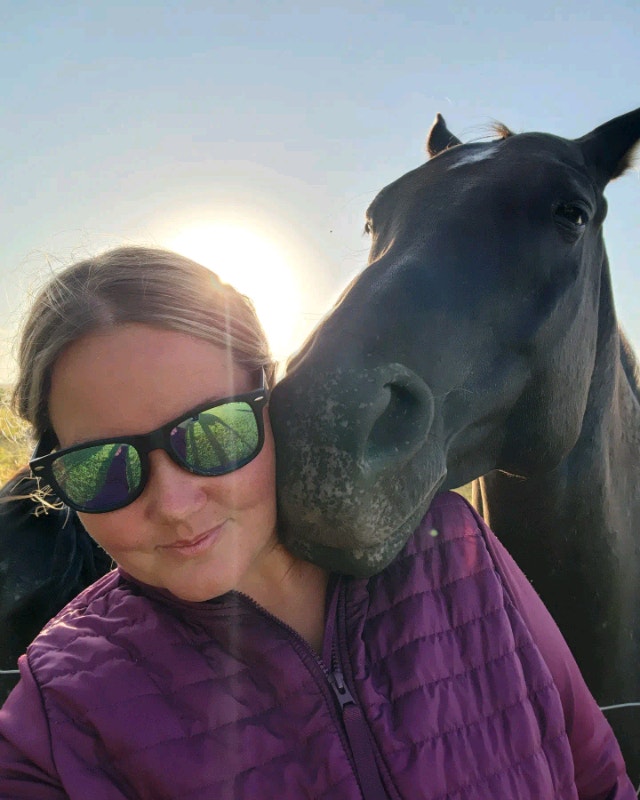 Experienced farm sitter & dog boarding Animal & Pet Services