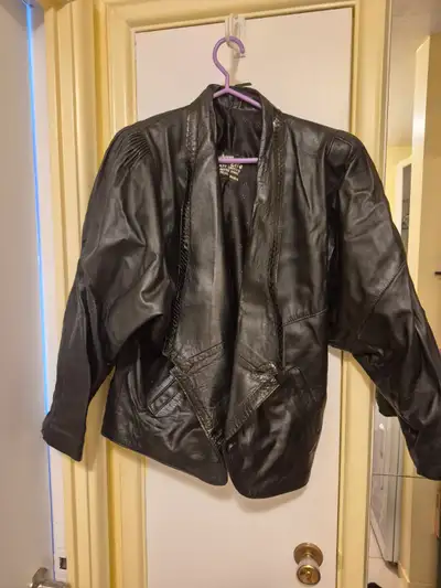 manteau de cuir noir pour femme, View more