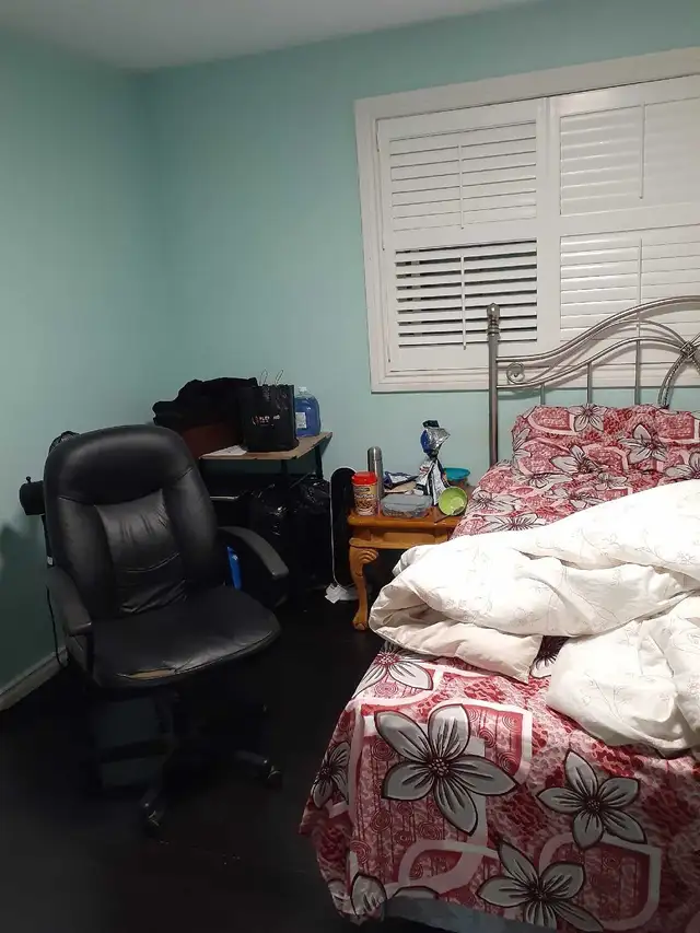 Room available for rent in four bedroom house  in Room Rentals & Roommates in Peterborough - Image 3