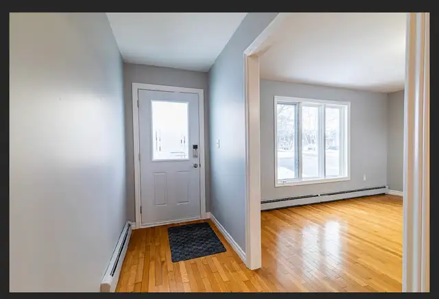 room for rent all utilities are included  in Room Rentals & Roommates in Charlottetown - Image 8