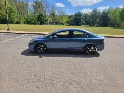 2010 honda civic sedan 5 speed standard works amazing....new mvi....only 274000kms....runs and drive...