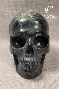 Crâne Skullis 4" de Jaspe Kambaba. Natural Jasper Skull.