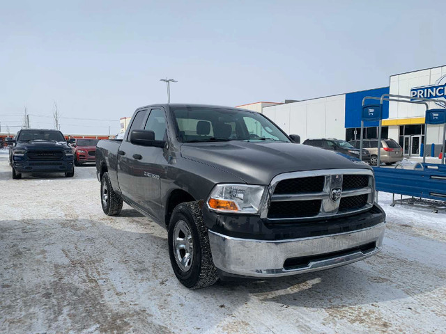 2012 Dodge Ram 1500 ST Quad Cab with 184k kms in Cars & Trucks in Calgary - Image 4