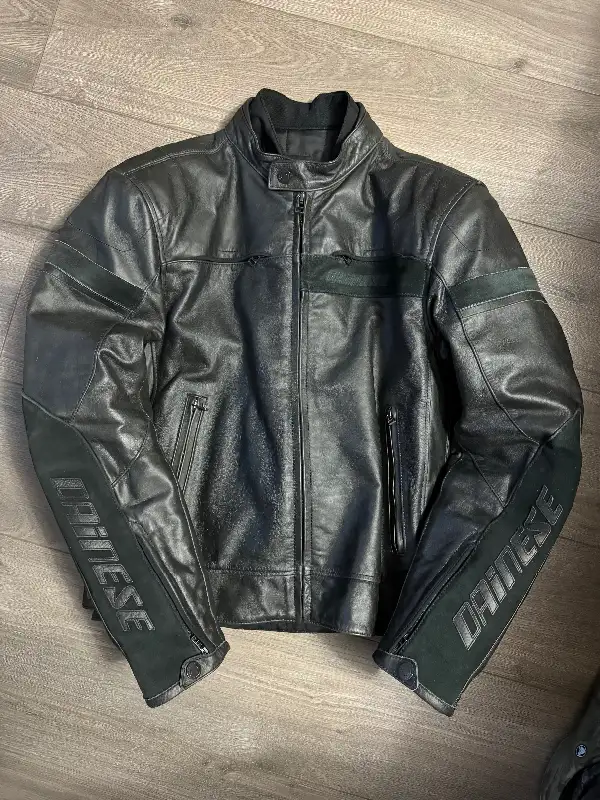 Dainese Leather Riding Jacket in Motorcycle Parts & Accessories in Mississauga / Peel Region - Image 2