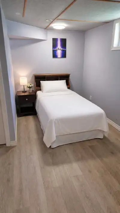 https://youtu.be/RrO3wJ0SCxA We have a bright, spacious basement room for rent in a quiet, friendly...