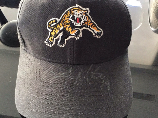 CFL football Hamilton Tiger-Cats signed #19 Bo Levi Mitchell.  in Arts & Collectibles in Hamilton - Image 3