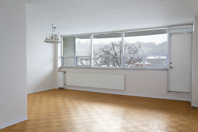 1 Bedroom Apartment – 17 Robinson St (Senior Discount Available)