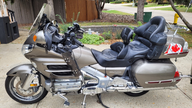 HONDA GOLDWING 2008 in Touring in Strathcona County - Image 4