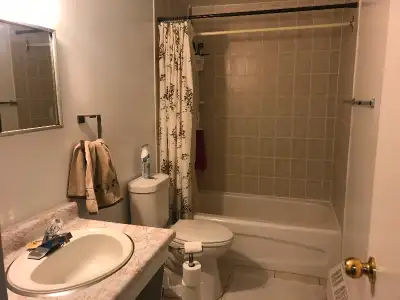 Furnished room,shared common space in apt bldg near Burlington waterfront, mall, bus stop, laundry a...