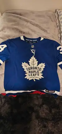 Toronto Maple Leafs - Auston Matthews Jersey (Men's Large)