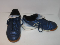 Youth Indoor Turf Soccer Shoes (Size 4)