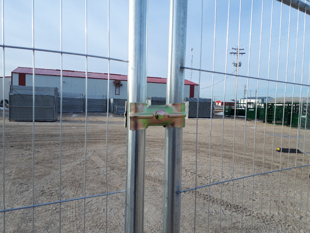 GALVANIZED CONSTRUCTION TEMPORARY FENCE PANELS in Other Business & Industrial in City of Montréal - Image 3