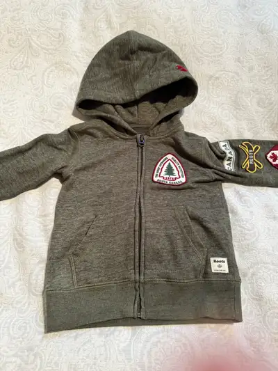 Roots boys 2T patched hooded green sweatshirt, View more