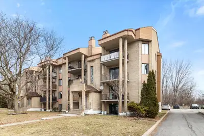 Superbe condo au cœur de Chomedey ✨ À la recherche du parfait équilibre entre confort, emplacement e...