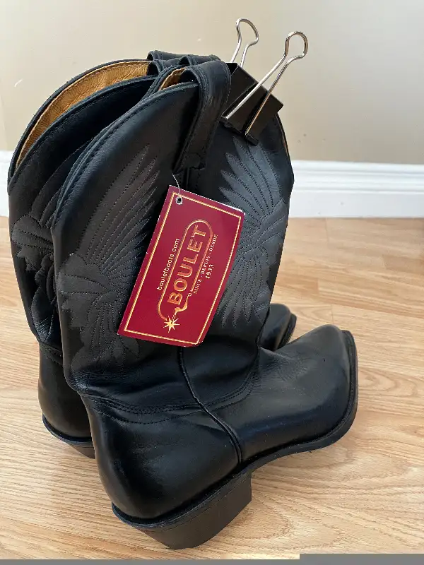 BOULET BOOTS Vtg. Western #9506 - Feather Head Size 10 Brand New in Men's Shoes in Edmonton - Image 3