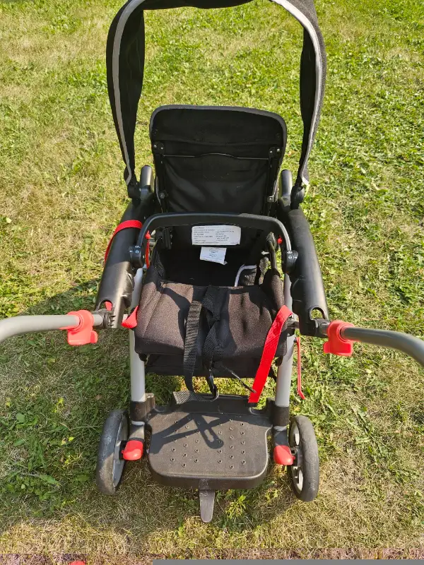 Safety First Sit & Stand Stroller in Strollers, Carriers & Car Seats in Strathcona County - Image 4