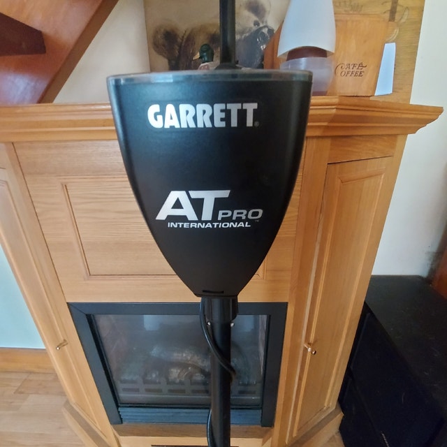 Garrett A/T Pro International metal detector Hobbies & Crafts
