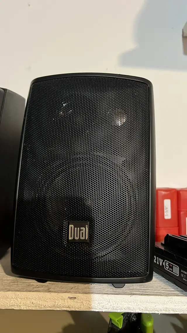 Used Dual Electronics LU43PB Speakers in Speakers in Markham / York Region - Image 4