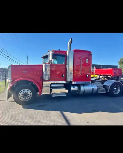 peterbilt with 1200000 kms on 2016 located in Victoria, BC. Odometer will change as it’s been used e...