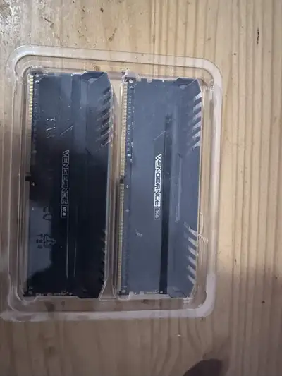 Recently upgraded one of my machines. Selling the RAM. Works perfectly.
