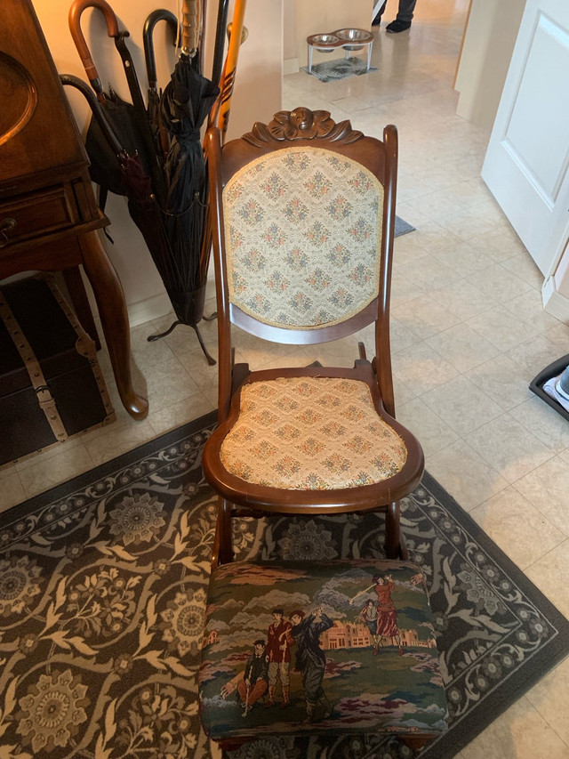 Vintage folding rocking chair with foot stool  in Arts & Collectibles in Edmonton - Image 4