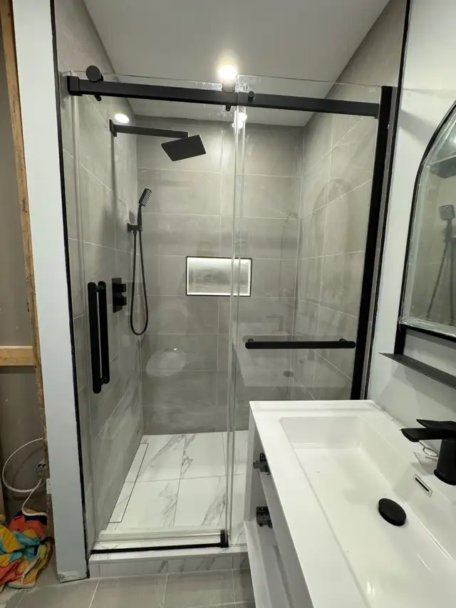 Service d'installation de portes de douche in Windows, Doors & Trim in City of Montréal - Image 5