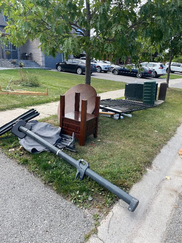 Free scrap metal and kitchen tables Free Stuff Barrie Kijiji