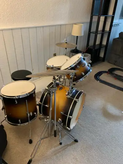 Pearl Decade Maple drums, View more