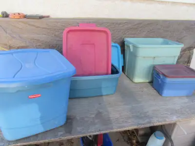 6 RUBBERMAID TOTES & 5 LIDS, View more