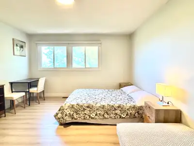 We do short rental and long term rentals. We do airbnb. Contact me 647-8870588 Custom link https://w...