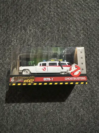 ECTO-1 Ghostbusters 1:32 Scale Metals Die-Cast Car Hollywood Rides New NIB(F)