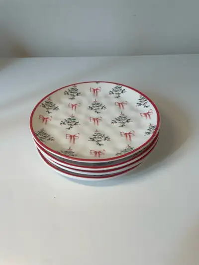 Christmas Plates / Assiettes de Noël, View more