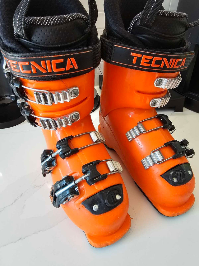 Tecnica Firebird60 kids ski boots - size 20.5 in Ski in City of Toronto - Image 2