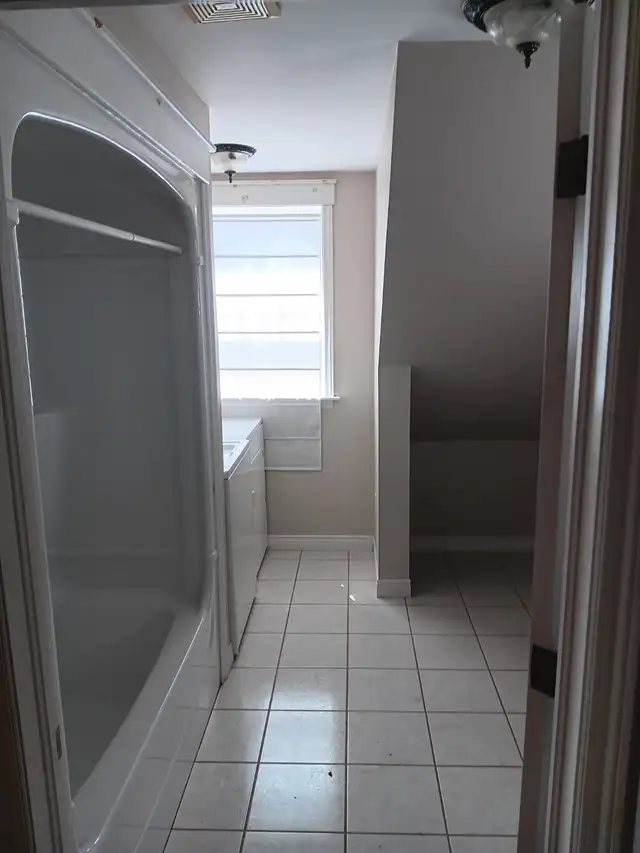 One bedroom Apartment in Long Term Rentals in Charlottetown - Image 3