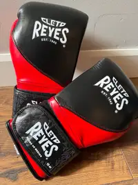 Cleto Reyes High Precision Boxing Gloves 16 ounce