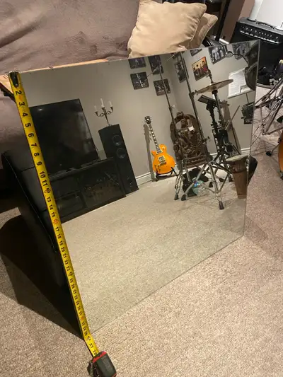 Mirror 3 by3 no frame Cash only No Trades Pickup only, no deliveries I live in Brampton near Bramale...