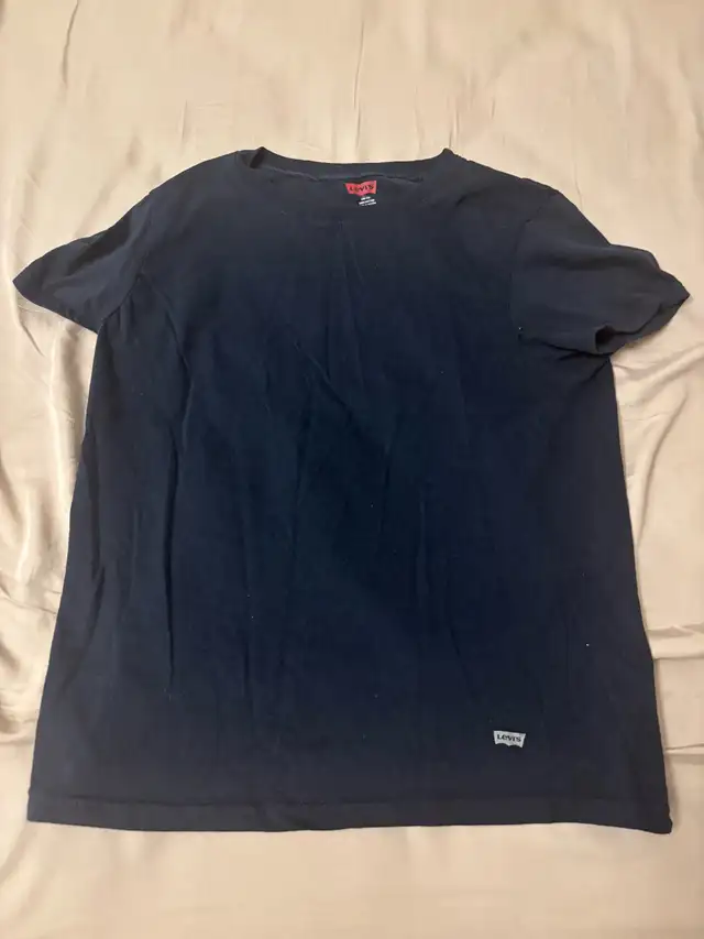 T-Shirt Clear-Out Sale  in Men's in Oakville / Halton Region - Image 3