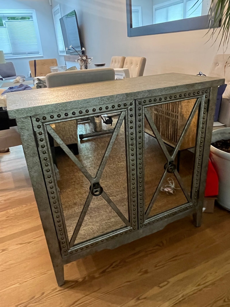 Sideboard/credenza/liquor Hutches & Display Ottawa