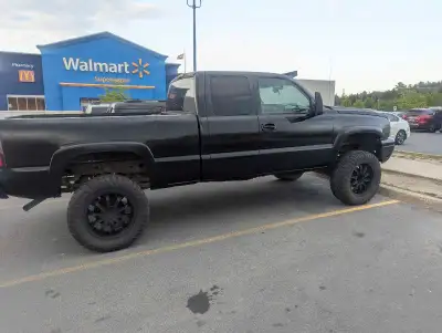 Selling this beautiful truck. need something more practical for my growing family Truck has true Rou...