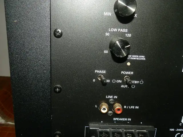 Polk Audio PSW111 8" Powered Subwoofer and Surround Sound Speake in Speakers in Dartmouth - Image 11