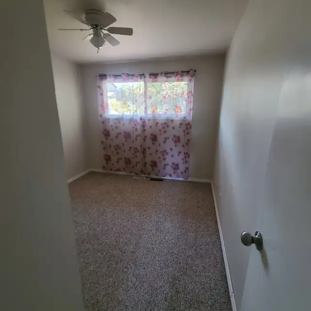 Room rental Near Save-On-Foods Available November 1. in Room Rentals & Roommates in Fort St. John - Image 4