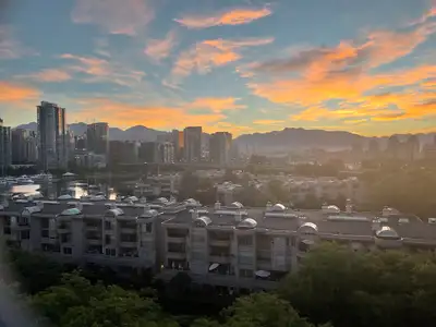 2 Furnished Rooms in a Shared Apartment, 10 mins to downtown