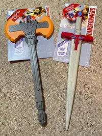 Transformers Cyberverse Powers Optimus Prime Roleplay Axe &Sword