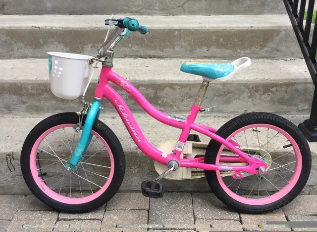 Schwinn Elm Kids Bike G16 for 5-7 year olds in Kids in City of Toronto - Image 4