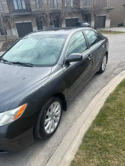 2007 Toyota Camry XLE V6 no accident no repairs needed no rust always parked inside garage. Alloy wh...