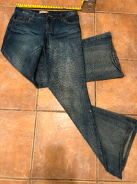 Stradivarius jeans wide leg faded jeans $20 size 8, European 38