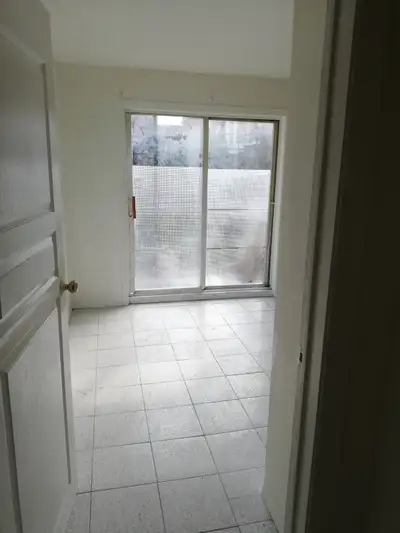 Appartement 3 ½ libre à louer pour le 1er septembre, situé au 5470 bd Henri-Bourassa Est Montréal-No...